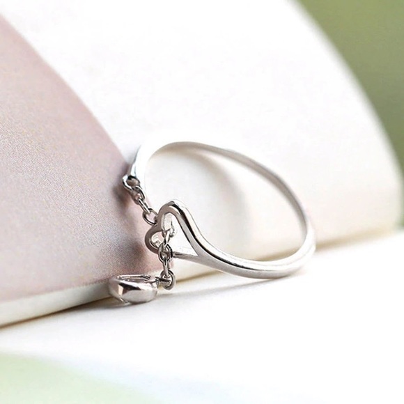 NEW!💙💎HEART! CZ WATER💧DROP RING!💎💙SILVERY 6.5 - Picture 3 of 13